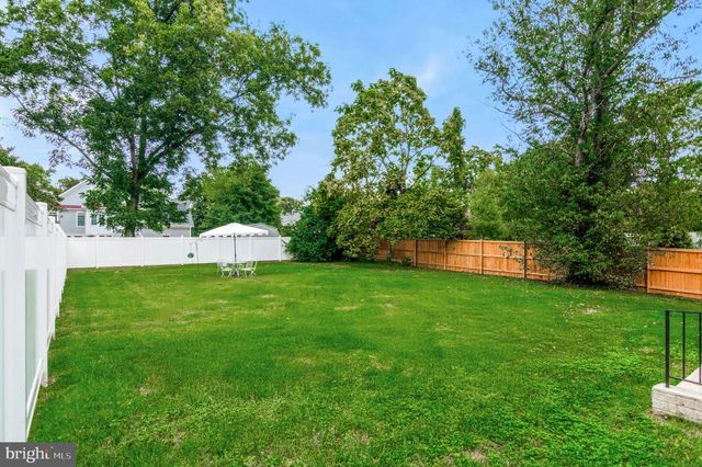 10704 WARWICK AVE, Fairfax, VA 22030