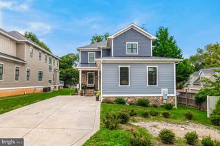 10704 WARWICK AVE, Fairfax, VA 22030