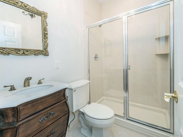 194 Pond View Drive 387, Port Washington, NY 11050