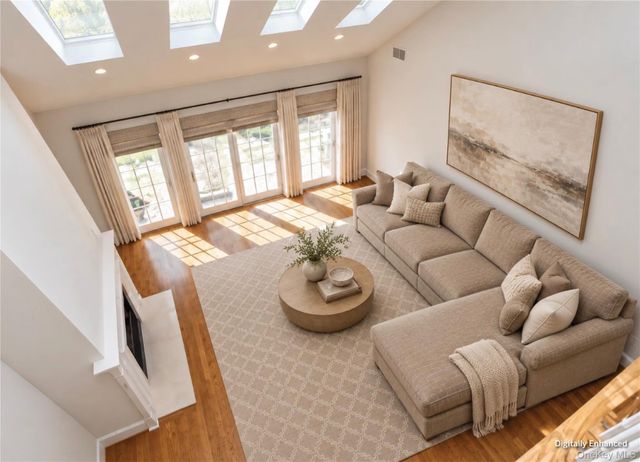 194 Pond View Drive 387, Port Washington, NY 11050