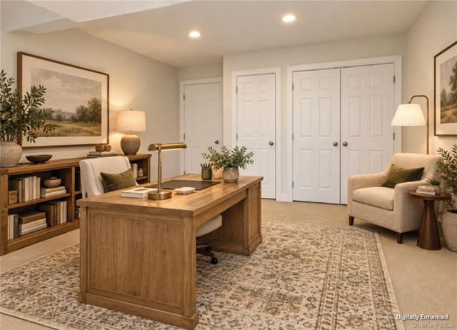 194 Pond View Drive 387, Port Washington, NY 11050