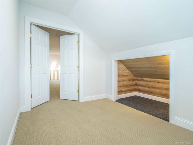 194 Pond View Drive 387, Port Washington, NY 11050