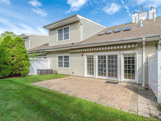 194 Pond View Drive 387, Port Washington, NY 11050