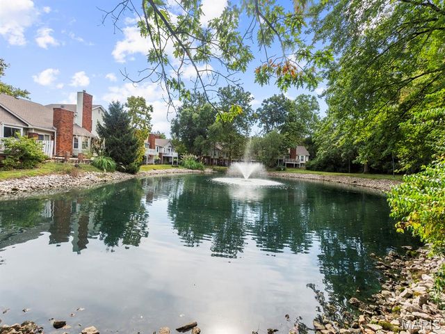 10939 Vauxhall Drive, Creve Coeur, MO 63146