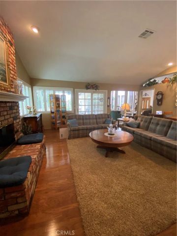 7180 Monterey, La Verne, CA 91750