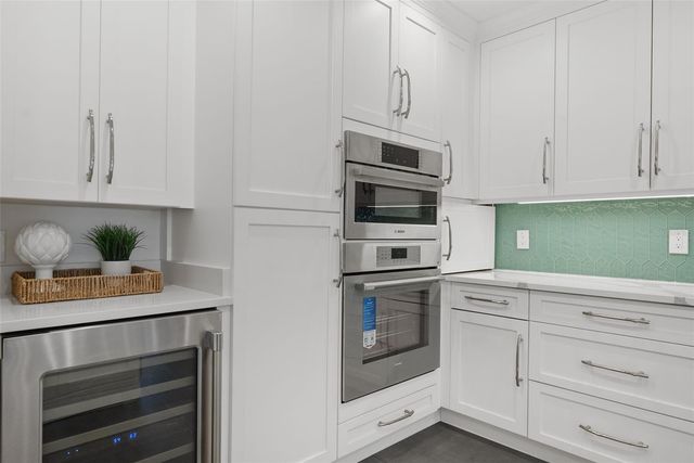 5173 HORSESHOE PLACE, St Petersburg, FL 33703