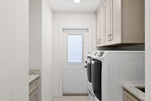 5173 HORSESHOE PLACE, St Petersburg, FL 33703