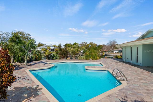 5173 HORSESHOE PLACE, St Petersburg, FL 33703