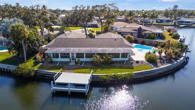 5173 HORSESHOE PLACE, St Petersburg, FL 33703