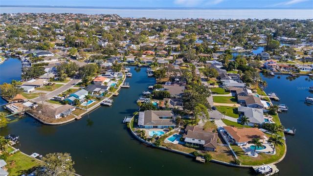 5173 HORSESHOE PLACE, St Petersburg, FL 33703