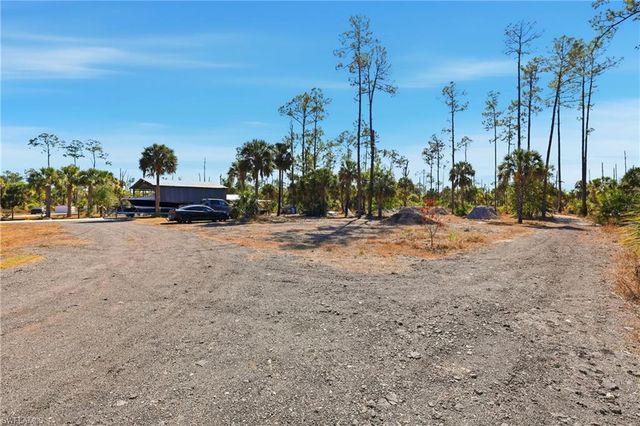 3212 12th AVE SE, Naples, FL 34117