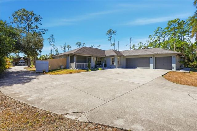 3212 12th AVE SE, Naples, FL 34117