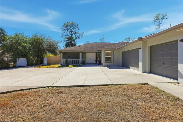 3212 12th AVE SE, Naples, FL 34117