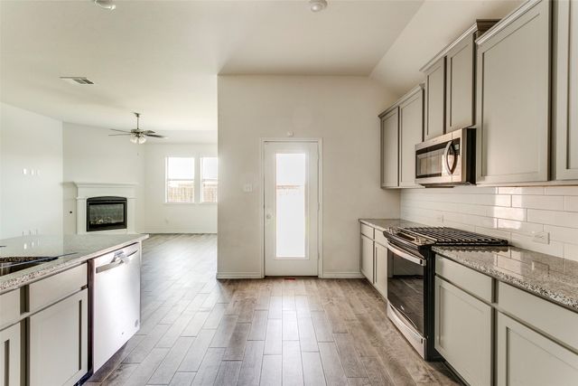 11309 Ponderosa Trail, Aubrey, TX 76227