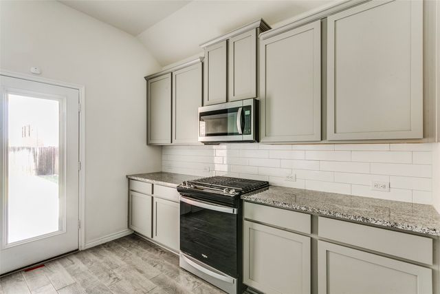 11309 Ponderosa Trail, Aubrey, TX 76227