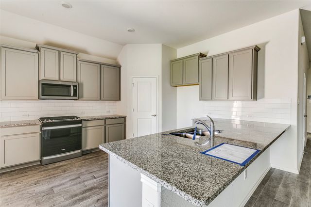 11309 Ponderosa Trail, Aubrey, TX 76227