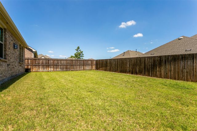 11309 Ponderosa Trail, Aubrey, TX 76227
