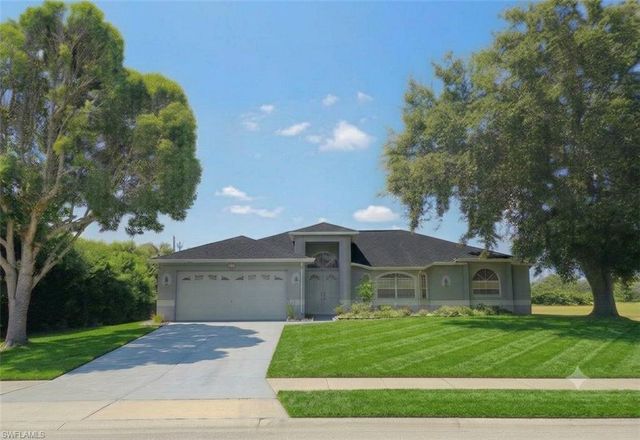 200 Richmond AVE N, Lehigh Acres, FL 33936