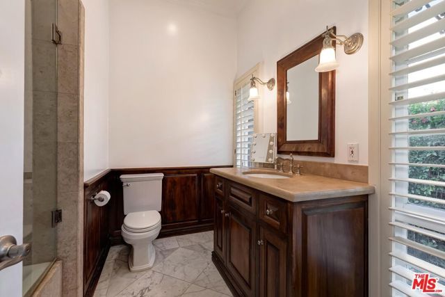 2806 Nichols Canyon Road, Los Angeles, CA 90046