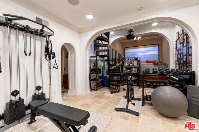 2806 Nichols Canyon Road, Los Angeles, CA 90046