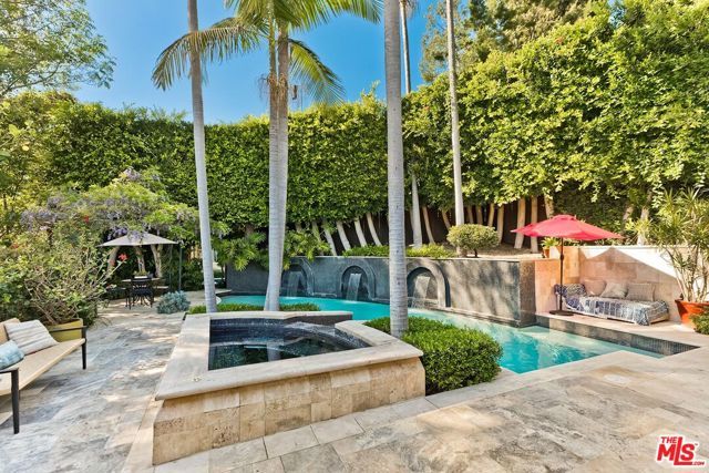 2806 Nichols Canyon Road, Los Angeles, CA 90046