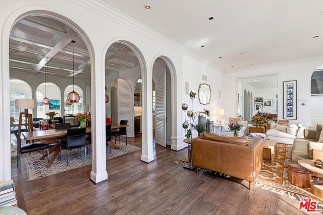 2806 Nichols Canyon Road, Los Angeles, CA 90046