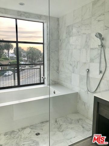 1317 Cabrillo Avenue, Venice, CA 90291