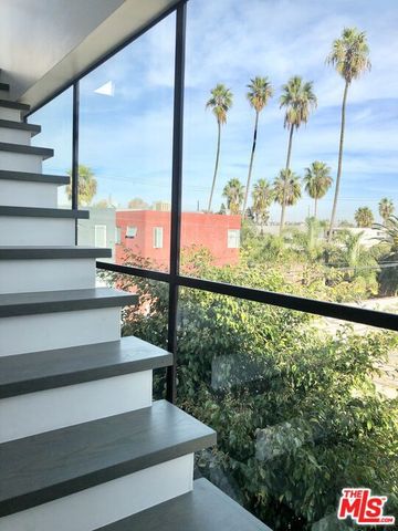 1317 Cabrillo Avenue, Venice, CA 90291