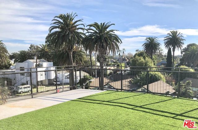 1317 Cabrillo Avenue, Venice, CA 90291