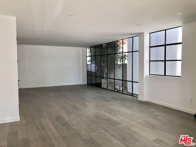 1317 Cabrillo Avenue, Venice, CA 90291