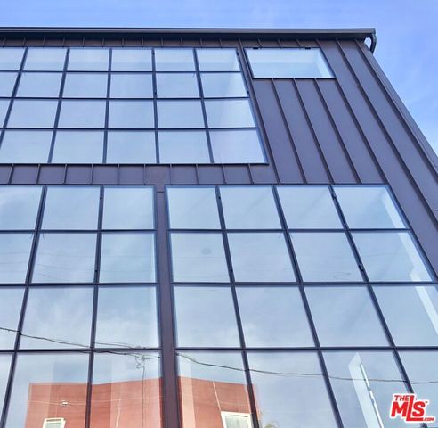 1317 Cabrillo Avenue, Venice, CA 90291