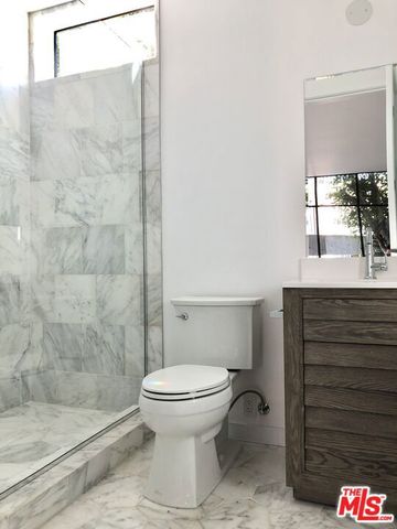 1317 Cabrillo Avenue, Venice, CA 90291