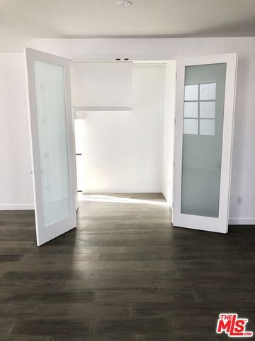 1317 Cabrillo Avenue, Venice, CA 90291