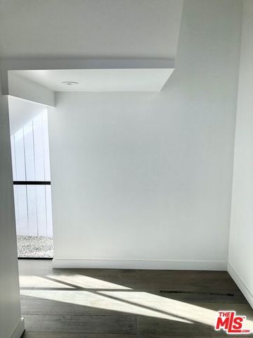 1317 Cabrillo Avenue, Venice, CA 90291