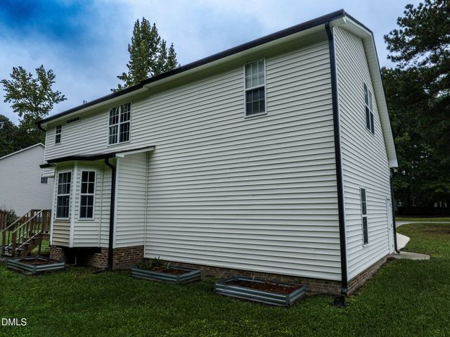 212 Spearhead Place, Clayton, NC 27520