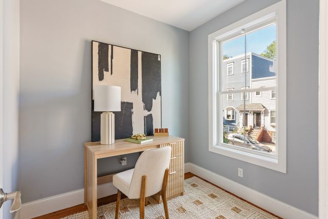 413 E 7th St 2, Boston, MA 02127
