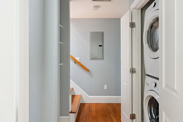 413 E 7th St 2, Boston, MA 02127