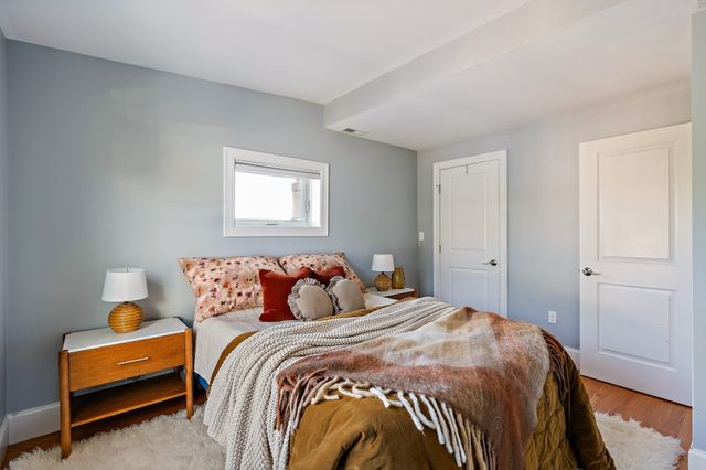 413 E 7th St 2, Boston, MA 02127