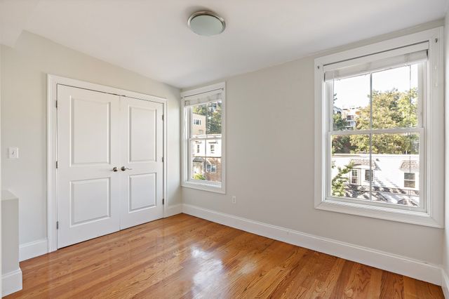 413 E 7th St 2, Boston, MA 02127