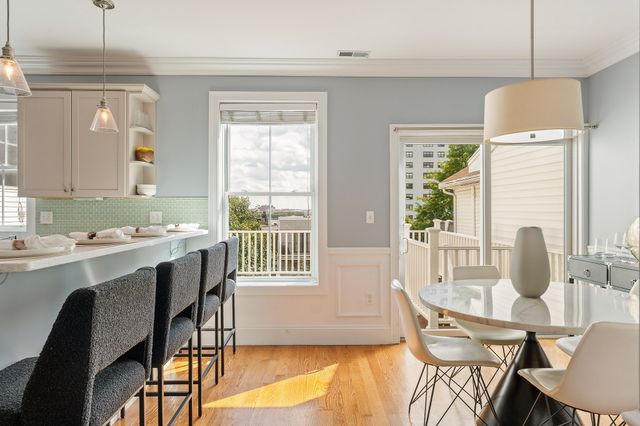 413 E 7th St 2, Boston, MA 02127