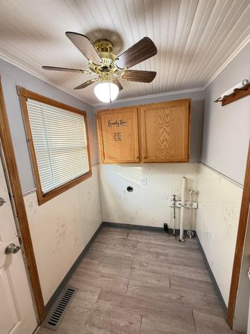 129 N Burnett Road, Springfield, OH 45503