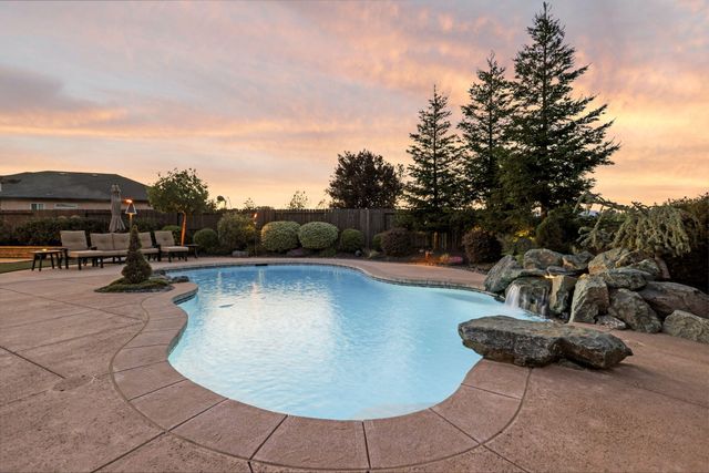 180 Trek Lane, Redding, CA 96003