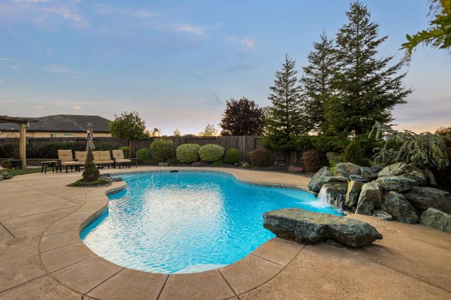 180 Trek Lane, Redding, CA 96003