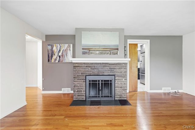 106 Mansfield Drive, Camillus, NY 13031