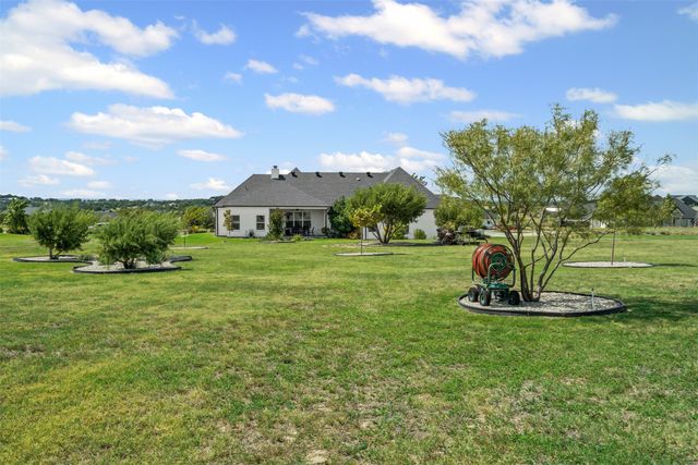 2045 Eagles Ridge Drive, Weatherford, TX 76087