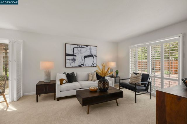 1152 Via Doble, Concord, CA 94521