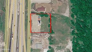 1404 N Stemmons, Sanger, TX 76266