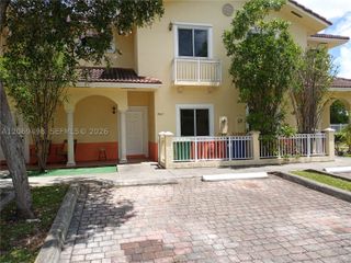 7427 NW 181st Ter 7427, Hialeah, FL 33015