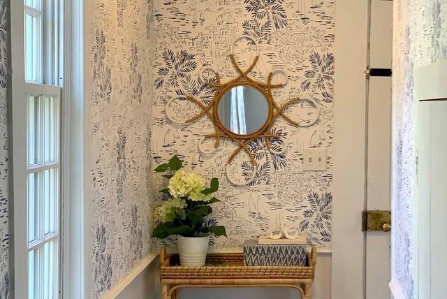 10 Peases Point Way N, Edgartown, MA 02539