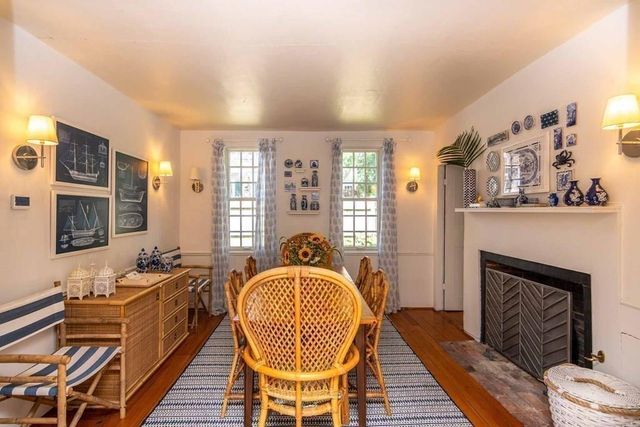 10 Peases Point Way N, Edgartown, MA 02539